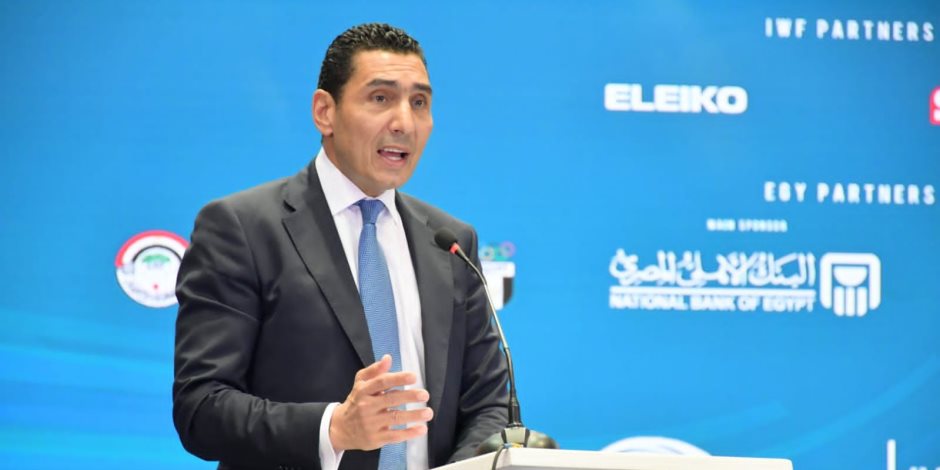 مصر تفتح أبوابها للعالم.. وزير الرياضة يدشن مونديال ناشئي رفع الأثقال بمشاركة 54 دولة