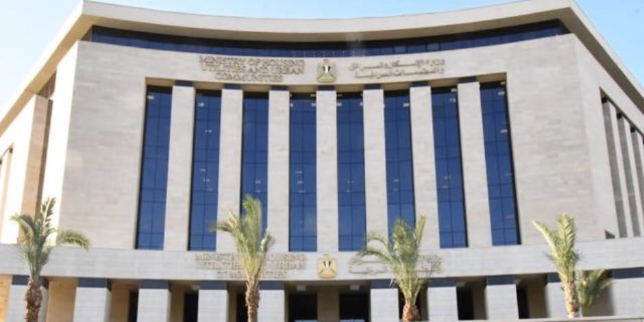  10 مايو.. بدء تسليم قطع أراضٍ بنشاط ورش وأخرى سكنية بمدينة طيبة الجديدة