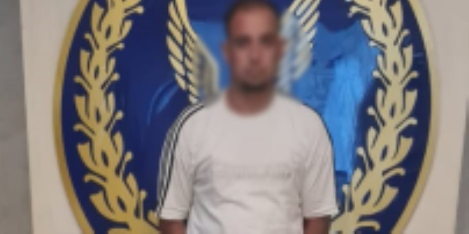 ضبط شخص لقتله كلبًا ضالًا بالعصا في التجمع الخامس