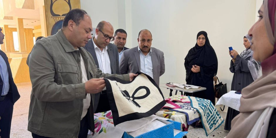 رئيس هيئة تنمية الصعيد يجري جولة ميدانية لتفقد مشروعات الهيئة بمحافظة بني سويف لمتابعة معدلات التنفيذ