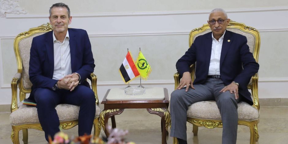 محافظ شمال سيناء يستقبل سفير بلجيكا والوفد الدبلوماسي المرافق خلال زيارته للعريش 