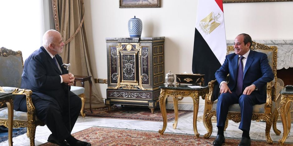 الرئيس السيسي يستقبل رئيس مجلس إدارة المجلس العالمي للسفر والسياحة