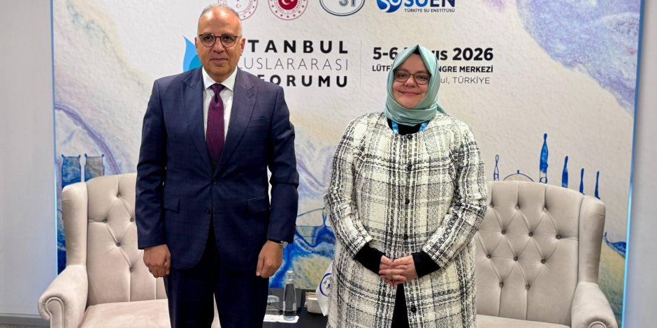 وزير الرى يلتقي رئيسة مركز "سيسريك" التابع لمنظمة التعاون الإسلامي لبحث تعزيز التعاون في مجال بناء القدرات
