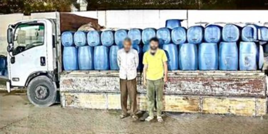 أمن الأقصر يضبط 7 آلاف لتر سولار محملة على سيارة نقل قبل بيعها بالسوق السوداء 