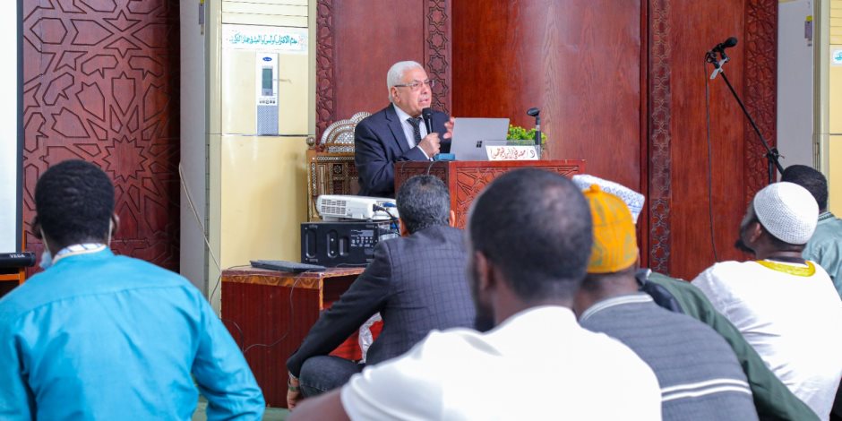 لجنة الإعجاز العلمي بـ(البحوث الإسلاميَّة) تعقد ندوة حول مظاهر الإعجاز في حديث القرآن عن السحاب
