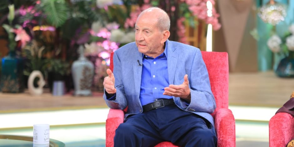 منذ 40 عامًا.. كواليس ولادة أول حالة طفل أنابيب في مصر على برنامج "معكم منى الشاذلي"