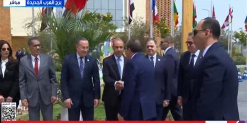 الرئيس السيسي يصل إلى المقر الجديد لجامعة سنجور ويشهد افتتاحه بعد قليل