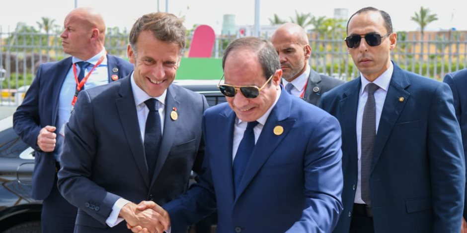 ماكرون يشيد بدعم مصر لافتتاح المقر الجديد لجامعة سنجور ويؤكد حرصه على تعزيز الروابط الوثيقة بين مصر وفرنسا