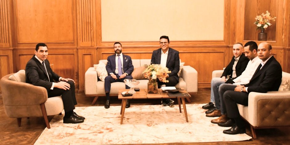 وزير الشباب والرياضة يستقبل رئيس اتحاد اللياقة التنافسية لبحث خطط الاتحاد خلال المرحلة المقبلة 