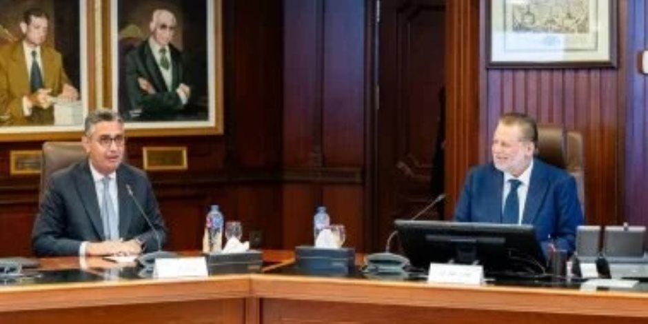 محافظ البنك المركزي ووزير التموين يشهدان توقيع بروتوكول تعاون مشترك