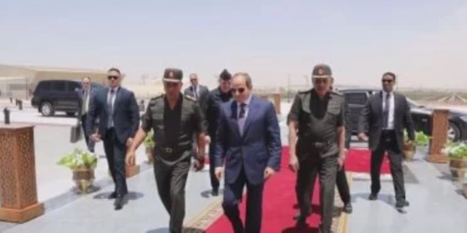 الرئيس السيسى يتفقد مقر القيادة الاستراتيجية بالعاصمة الجديدة