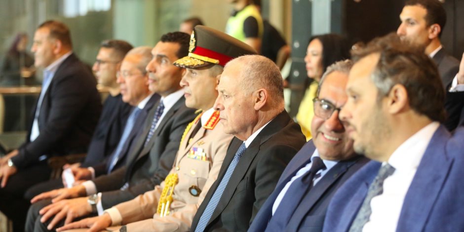 بحضور كبير الياوران نائبًا عن رئيس الجمهورية.. وزير الشباب والرياضة يشهد تتويج بيراميدز بكأس مصر 