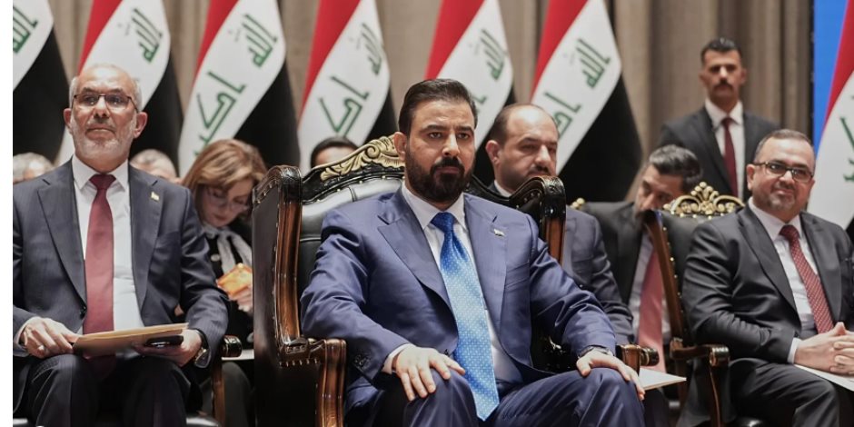 انتقال السلطة التنفيذية في العراق.. علي الزيدي يتسلم مهامه رسميا رئيسا للحكومة وقائدا عاما للقوات المسلحة