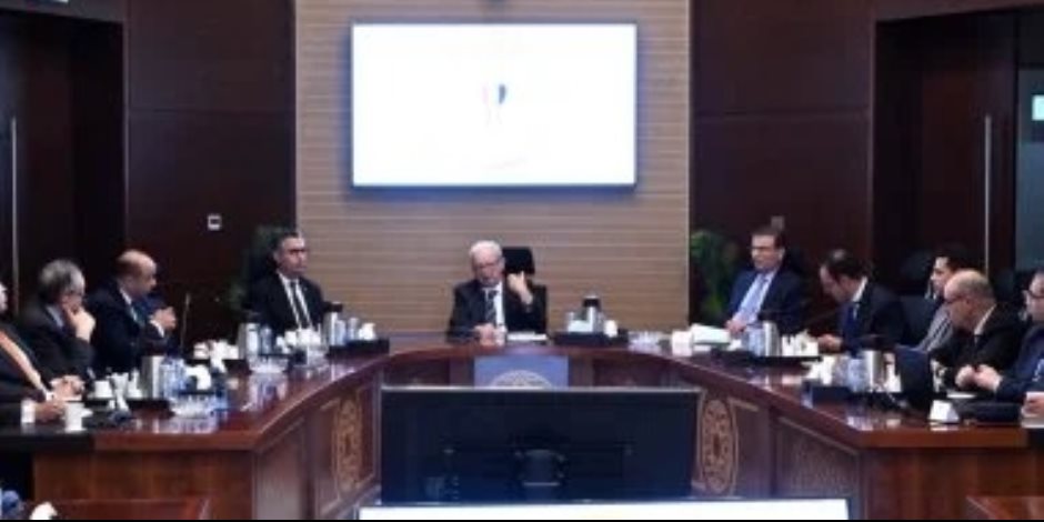 خلال اجتماعه اليوم .. نائب رئيس الوزراء للشئون الاقتصادية يتابع موقف زيادة احتياطى السلع الغذائية