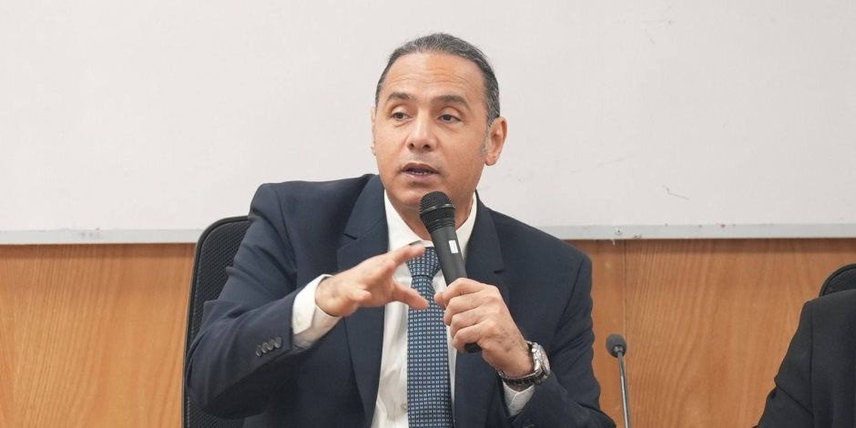 رئيس هيئة الرقابة المالية يشهد فعالية لتوعية طلاب جامعة القاهرة الأهلية بالقطاع المالي غير المصرفي