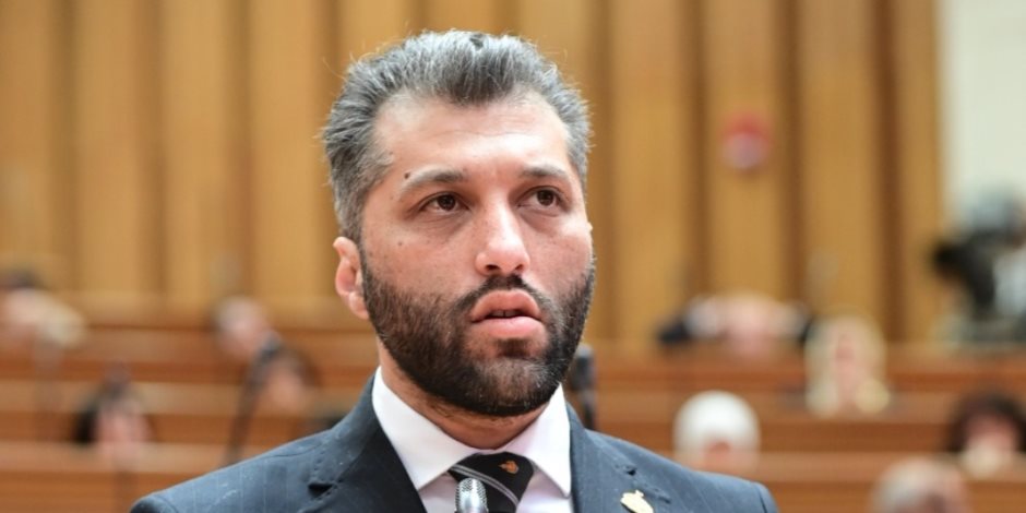 النائب محمد ثروت عكاشة: مد الدورة النقابية العمالية يجب أن يظل إجراءً استثنائيًا بضوابط واضحة ورقابة حقيقية