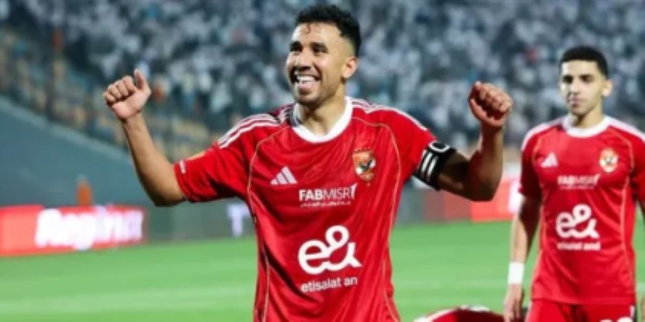 الشوط الأول ..الأهلي يتقدم على المصري بهدف نظيف.. وطرد ياسين مرعي