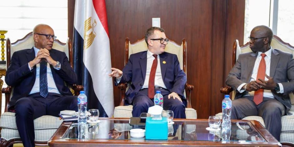 وزير التخطيط يبحث مع نائب رئيس مؤسسة التمويل الدولية (IFC) إجراءات تفعيل آلية ضمان مشروعات البنية التحتية في أفريقيا ومص
