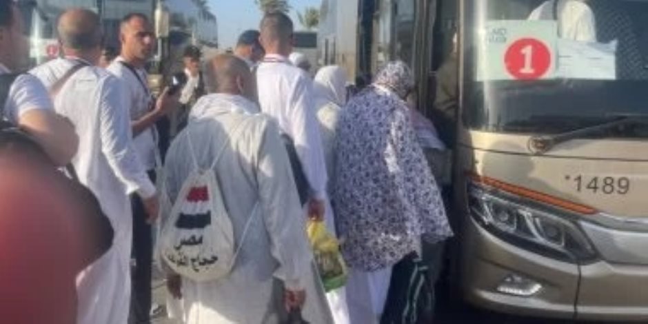بنظام الرد الواحد عبر أسطول ضخم يضم 522 حافلة .. نجاح باهر فى تصعيد الحجاج المصريين إلى صعيد عرفات 