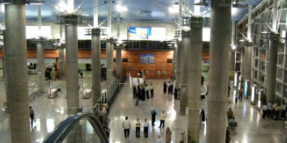 حريق فى مبنى إدارى بمطار الإمام الخمينى فى طهران