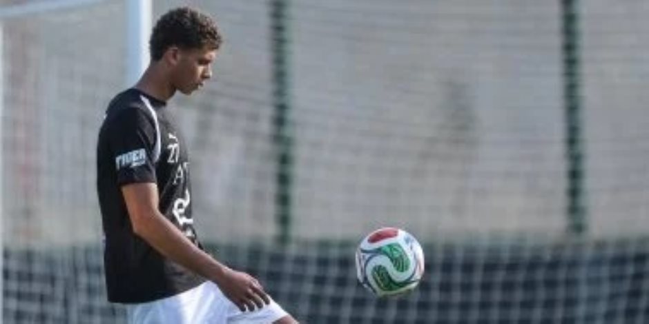 التشكيل المتوقع للفراعنة أمام روسيا.. حمزة عبد الكريم أساسيًا