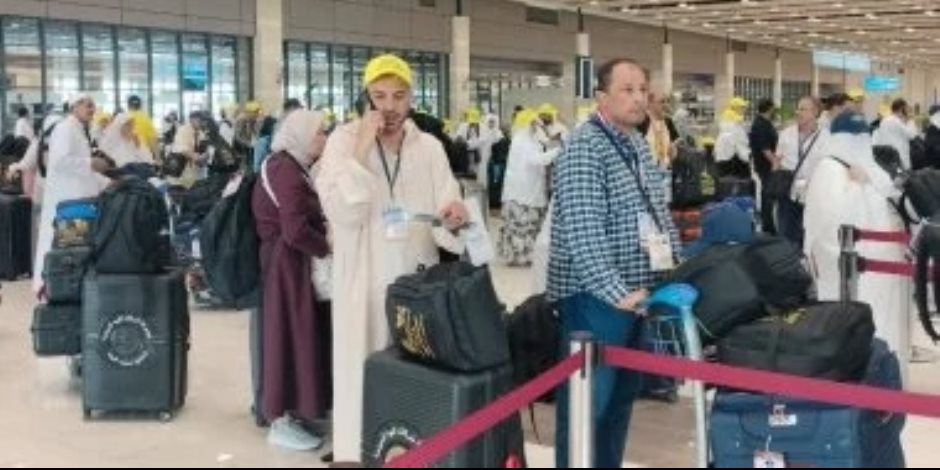 بدء أولى رحلات طيران عودة حجاج السياحة من اليوم حتى منتصف يونيو المقبل