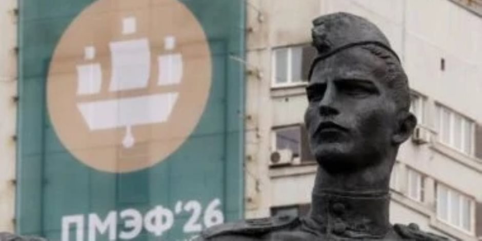 شوارع سانت بطرسبرج تتزين بلافتات المنتدى الاقتصادي الدولى (SPIEF)