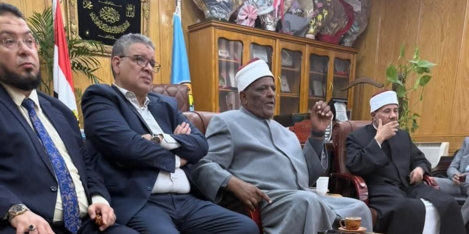 بتوجيهات الدكتور  أحمد الطيب .. لجنة من الأزهر تقود الصلح فى إطلاق نار عشوائى بأبنوب .. وحالتان ترتضى بالعفو