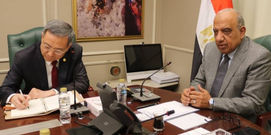 وزير الكهرباء يبحث مع مجموعة الصين لهندسة الطاقة "China Energy" ومعهد تخطيط الطاقة الكهربائية الصيني "EPPEI 