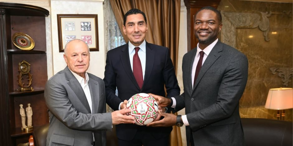 وزير الرياضة يلتقي الأمين العام للكاف بحضور رئيس الاتحاد المصري لمناقشة مستجدات مقر الاتحاد بالعاصمة الإدارية الجديدة