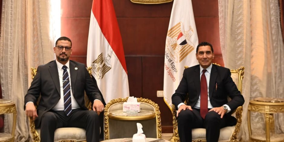 وزير الشباب والرياضة يلتقي نظيره الليبي لبحث سبل تكثيف التعاون المشترك