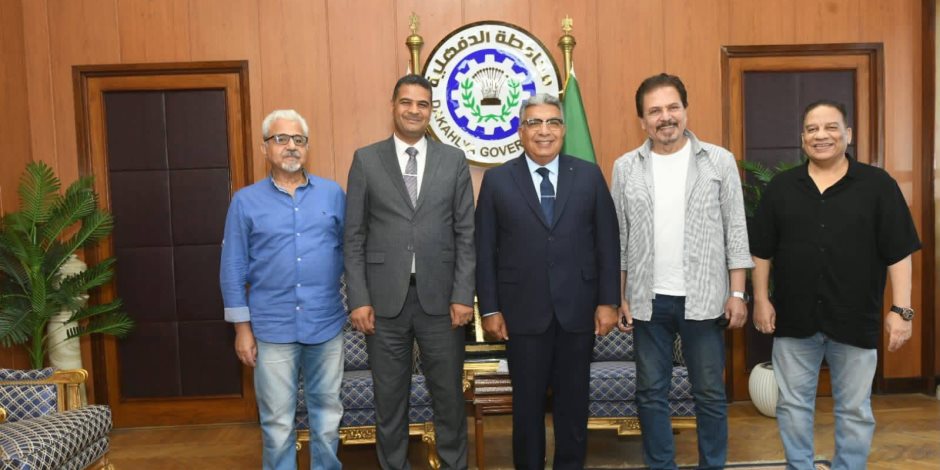 المهرجان القومي للمسرح يطلق فعاليات دورته الـ 19 من المنصورة لأول مرة.. الفنان محمد رياض: نسعى أن يصل المسرح إلى جمهوره في كل المحافظات