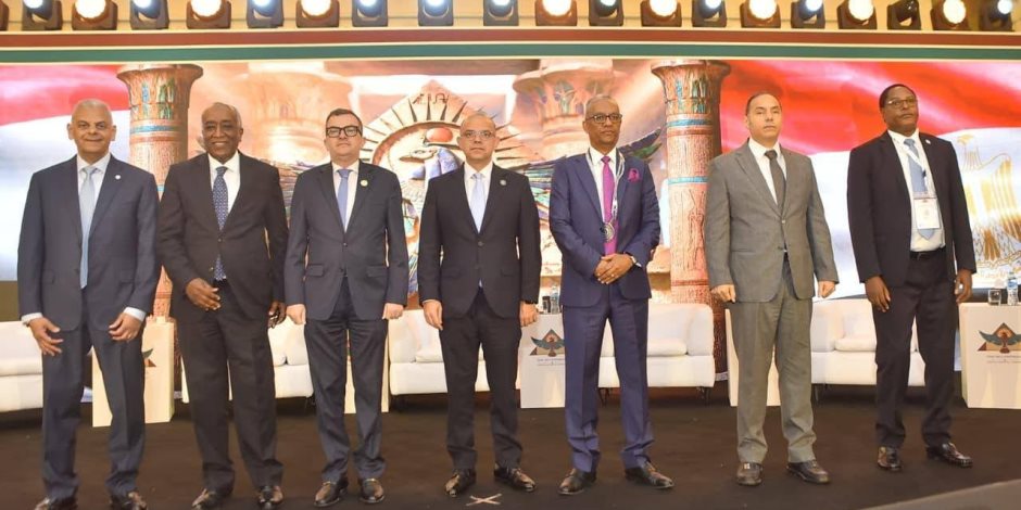 وزير الاستثمار والتجارة الخارجية يلقي الكلمة الرئيسية في افتتاح المؤتمر الـ52 لمنظمة التأمين الأفريقية (AIO)