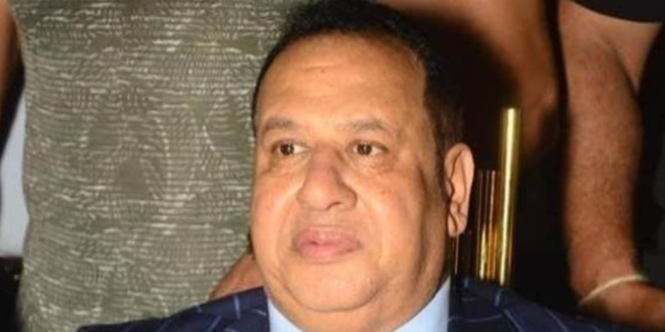التحفظ على أموال صبري نخنوخ وإدراجه وباقي المتهمين علي قوائم المنع من السفر