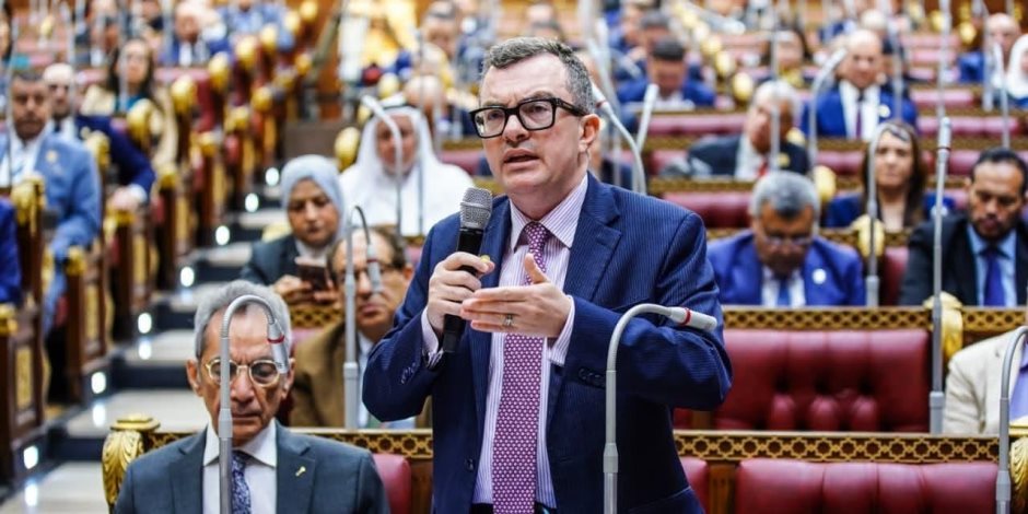 وزير التخطيط يستعرض الإجراءات المستحدثة لحوكمة الإنفاق ومتابعة الخطة 