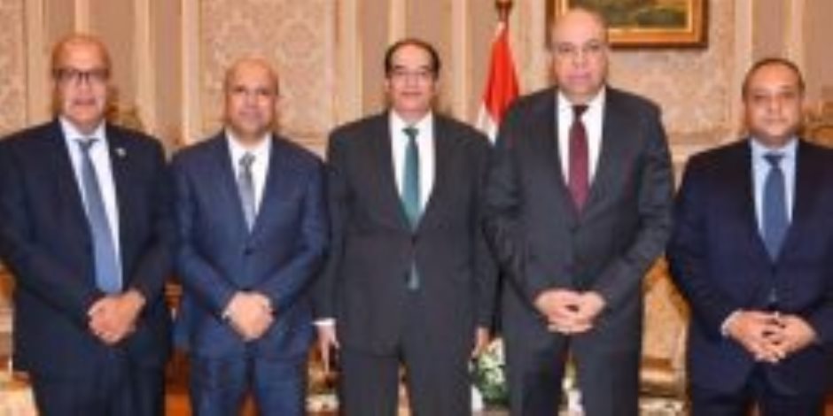 بمشاركة جامعة الدول العربية.. انطلاق منتدى الأعمال العربي السويسري "تاجر 2026" في جنيف وسلطنة عُمان ضيف الشرف
