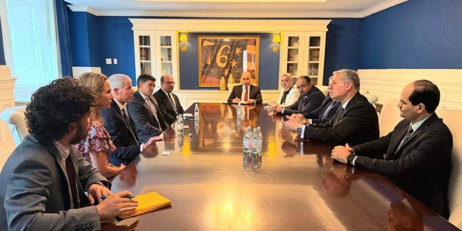 وزير البترول والثروة المعدنية يبحث مع نظيره الأمريكي فرص الاستثمار والشراكة في قطاع الطاقة والتعدين 