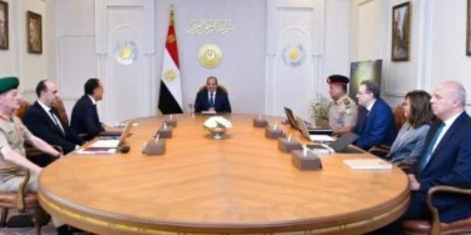 تفاصيل اجتماع الرئيس بمدبولى ووزير الدفاع ورؤساء الرقابة الإدارية والتنظيم والإدارة والأكاديمية العسكرية والوطنية للتدريب