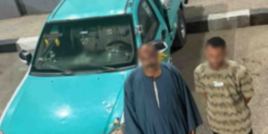 ضبط سيارة نصف نقل محملة بدواجن نافقة بالشرقية