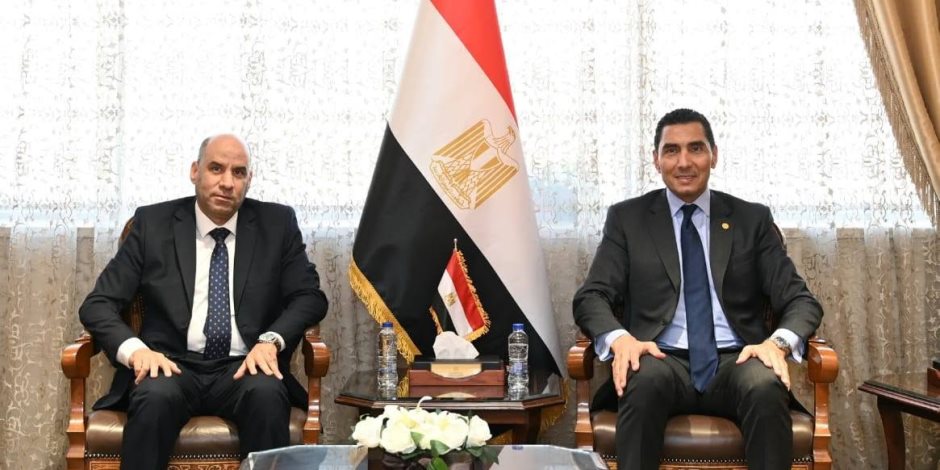 وزيرا الشباب والرياضة والعمل يبحثان سبل تعزيز التعاون في مجالات التدريب المهني والتشغيل والتأهيل لسوق العمل 