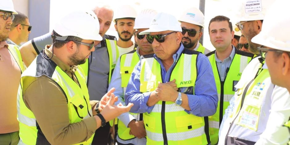 وزير الكهرباء والطاقة المتجددة في زيارة ميدانية إلى مجمع بنبان للطاقة الشمسية 