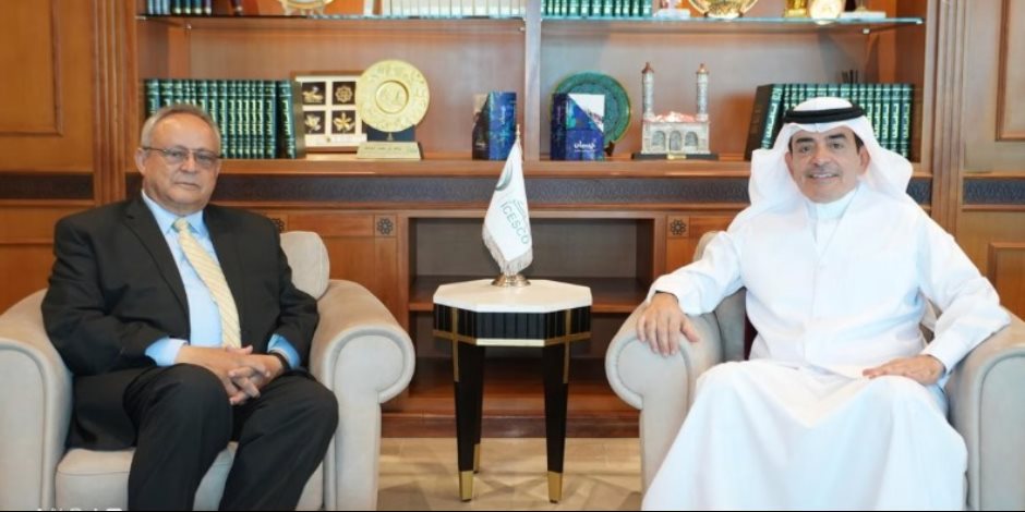 مكتبة الإسكندرية و "الإيسيسكو" تبحثان إطلاق مشروعات مشتركة لصون التراث