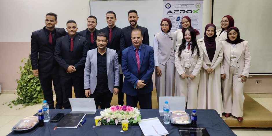 الطرق نفسها مصدرًا للطاقة .. طلاب بكلية الهندسة ينجحون في تقديم رؤيه مستقبلية تغير طريقة شحن المركبات الكهربائية بالكامل 