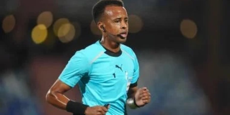 لم يخسر حقوقه.. فيفا يساند الحكم الصومالي عمر أرتان بصرف كامل مستحقات مشاركته في كأس العالم رغم منعه من دخول أمريكا