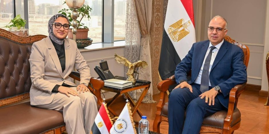 وزير الري ومحافظ الوادي الجديد يتابعان موقف استخدام المياه الجوفية وجهود التنمية المستدامة بمحافظة الوادي الجديد