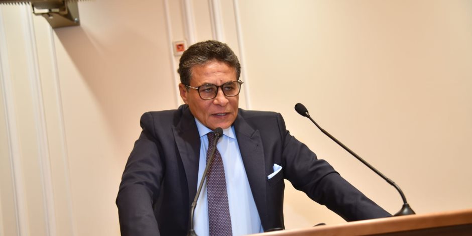 وكيل تشريعية النواب: حضور السيد الرئيس السيسي قمة السبع "تتويج تاريخي" لسيادة القرار المصري.. والقاهرة تفرض شروط الاستقرار على كبار العالم