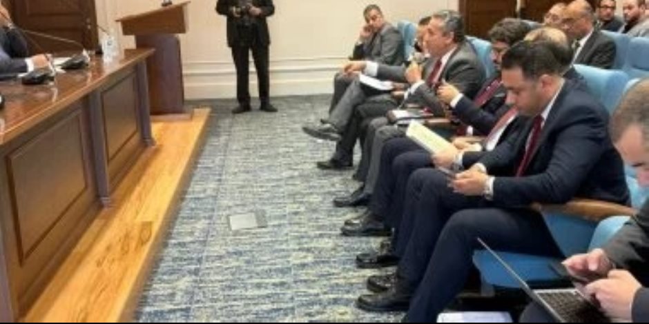 الحكومة لـ"النواب": أحد المحذوفين من بطاقات التموين يمتلك "لامبورجينى"