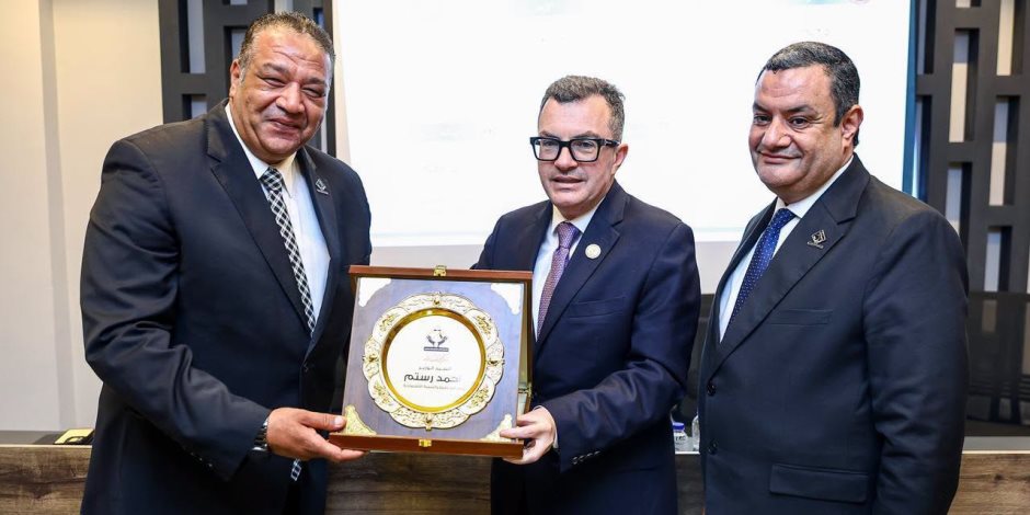 خلال لقائه "تنسيقية الشباب".. وزير التخطيط: التنمية الاقتصادية تواجه متغيرات عالمية معقدة