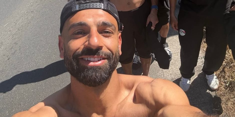 محمد صلاح يوثق لحظة إحتفاله بالفوز على نيوزيلندا في شوارع أمريكا.. صورة