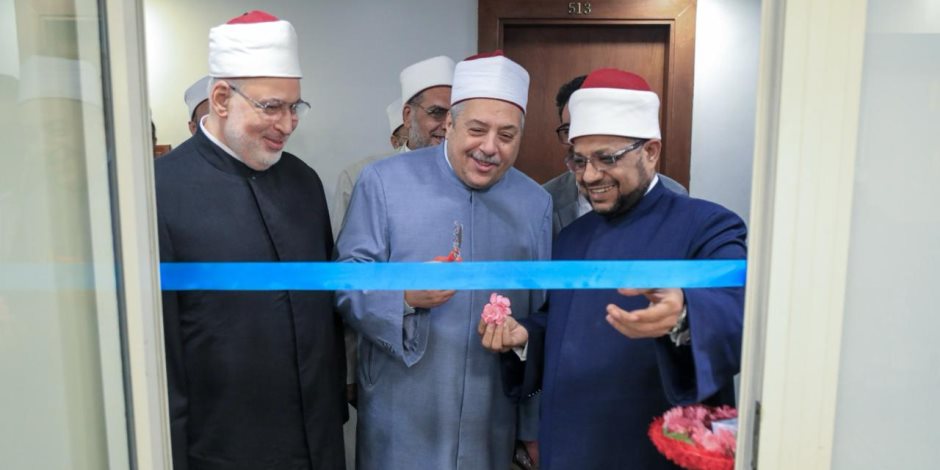 وكيل الأزهر وأمين (البحوث الإسلاميَّة) يفتتحان وحدة الدعوة الإلكترونيَّة بالمجمع